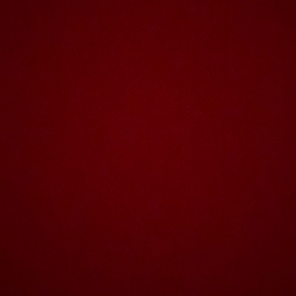 Hi im new here take a sneak peek into my closet!